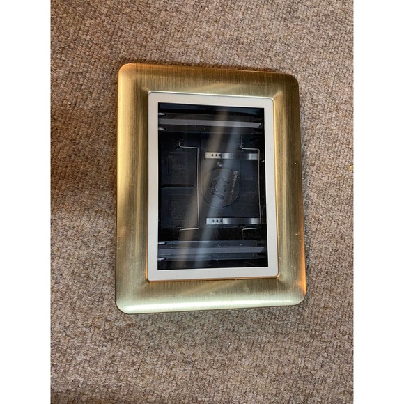 Photo Showbox Gold - Picture 1 of 2
